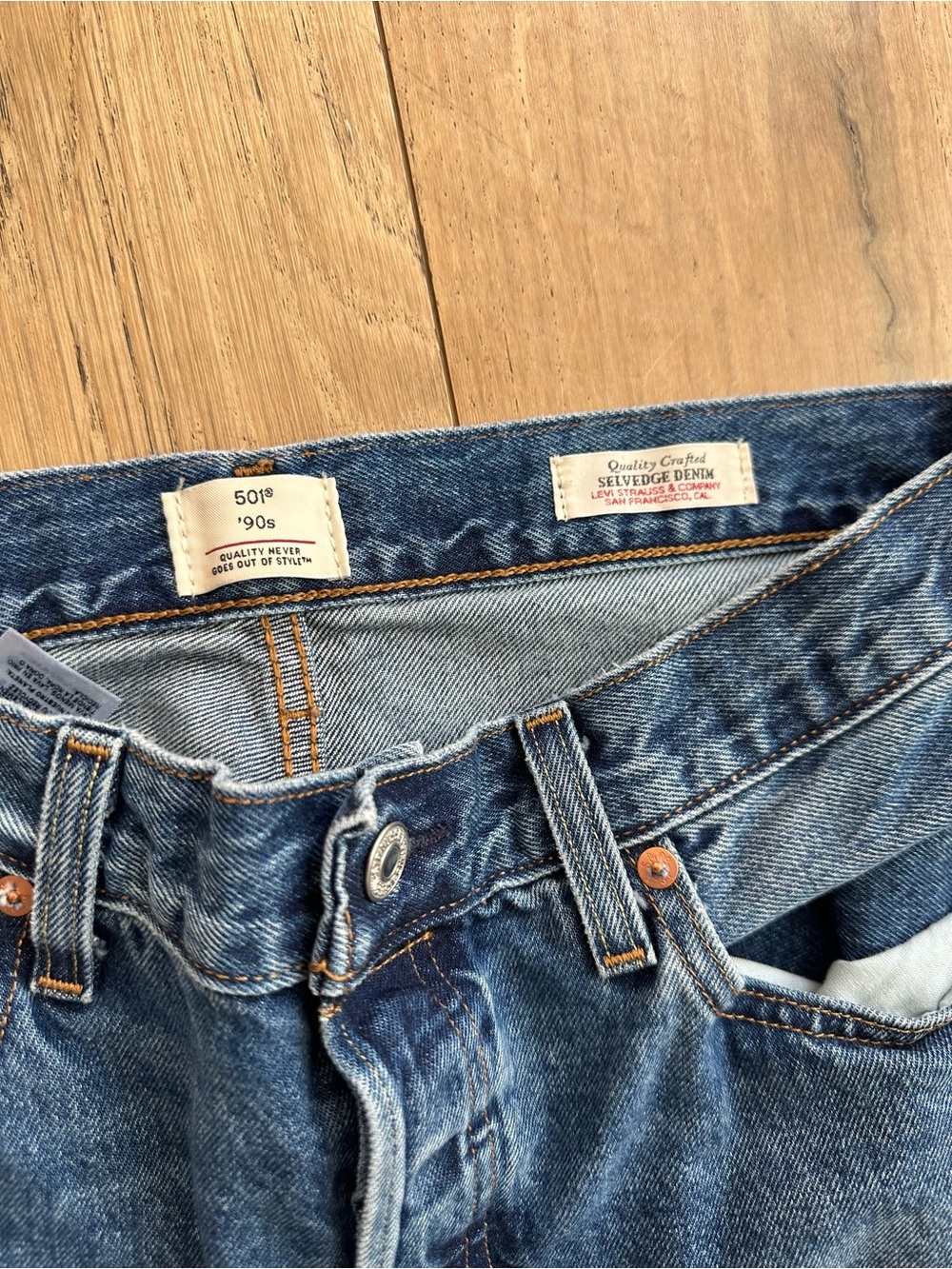 LEVIS 501® '90s Selvedge Women's Jeans - Picture 4 of 6